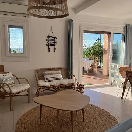 Vila Le Mazet Au Lavandou *