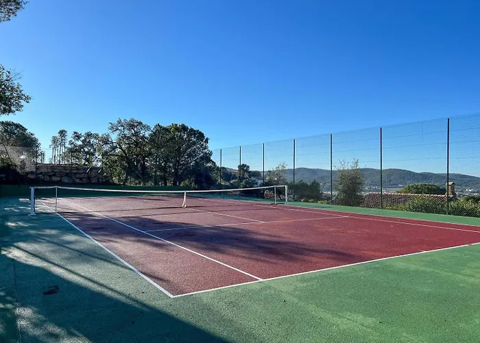 Le Mazet Au Lavandou